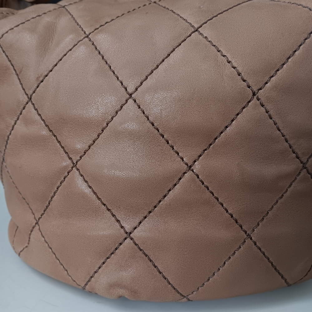 ✨️Chanel Vintage Hobo Cloudy Beige Lambskin Bag - Picture 12 of 17